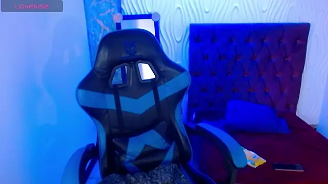 Snapshot of Anniee_x chatting on 19, 3, 2025 Anniee x online show from 19, 3, 2025