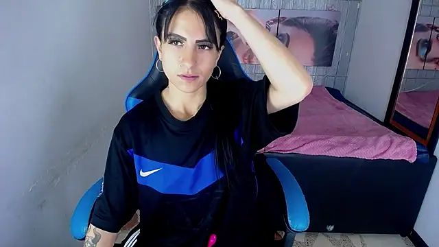 Snapshot of Anniee_x chatting on 29, 9, 2025 Anniee x online show from 29, 9, 2025