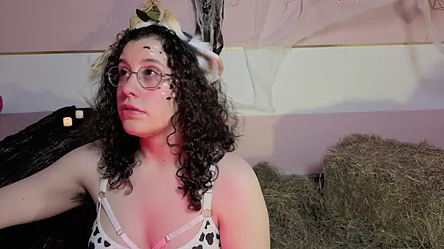 Charlotte  Miller online show from 29, 10, 2025