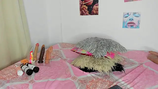 Snapshot of ebony_cutte chatting on 2, 10, 2025 ebony cutte online show from 2, 10, 2025