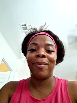 Snapshot of Sade_summer chatting on 5, 2, 2025 Sade summer online show from 5, 2, 2025