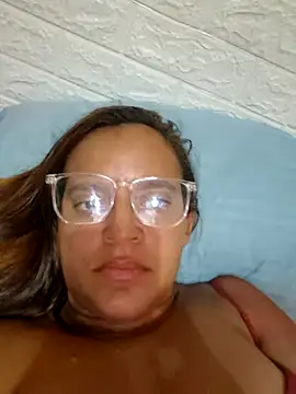 AliceRuivinha2 online show from 9, 3, 2025