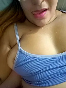 AliceRuivinha2 online show from 12, 3, 2025