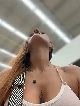 Samantha bigboobs online show from 5, 2, 2026