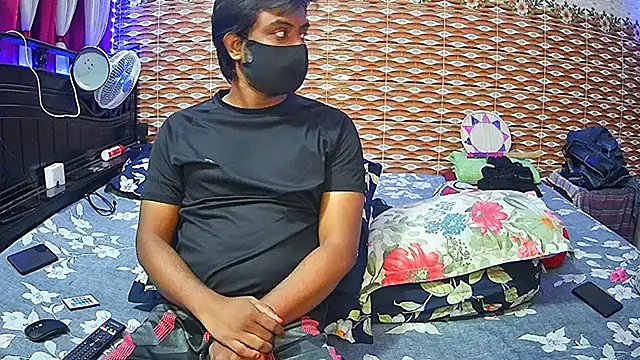 Snapshot of Hot_Nila chatting on 19, 4, 2026 Hot Nila online show from 19, 4, 2026