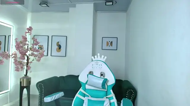 Arianna sweeet online show from 7, 1, 2026