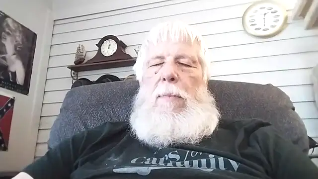 Snapshot of Futura_intx chatting on 7, 2, 2026 Futura intx online show from 7, 2, 2026