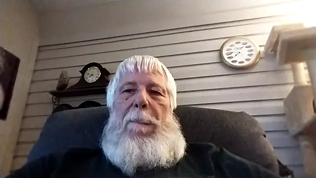 Snapshot of Futura_intx chatting on 8, 2, 2026 Futura intx online show from 8, 2, 2026