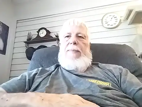 Snapshot of Futura_intx chatting on 28, 2, 2026 Futura intx online show from 28, 2, 2026