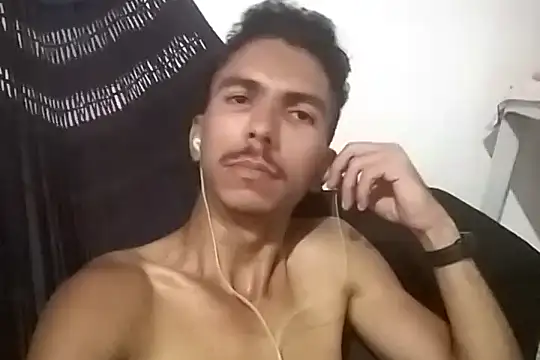 MagrinhoSaradoo online show from 11, 3, 2025