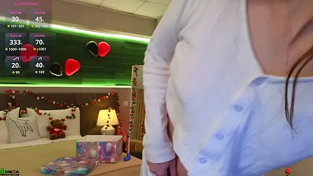 Rina Red online show from 15, 2, 2026