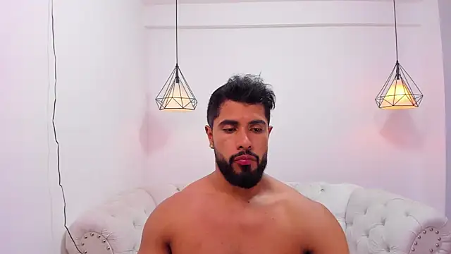 Santiago huntt online show from 3, 12, 2024