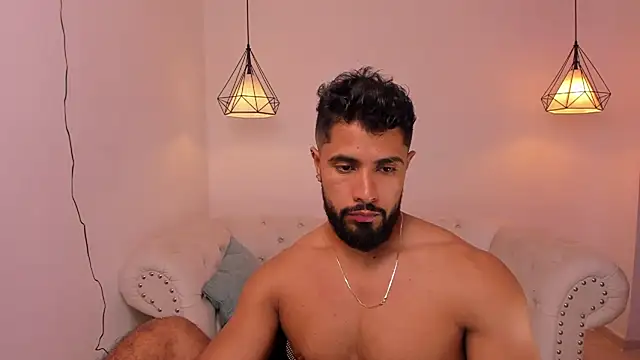 Santiago huntt online show from 6, 12, 2024