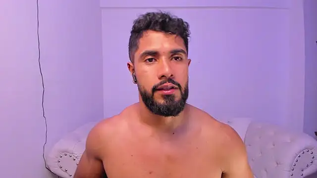 Santiago huntt online show from 17, 12, 2024