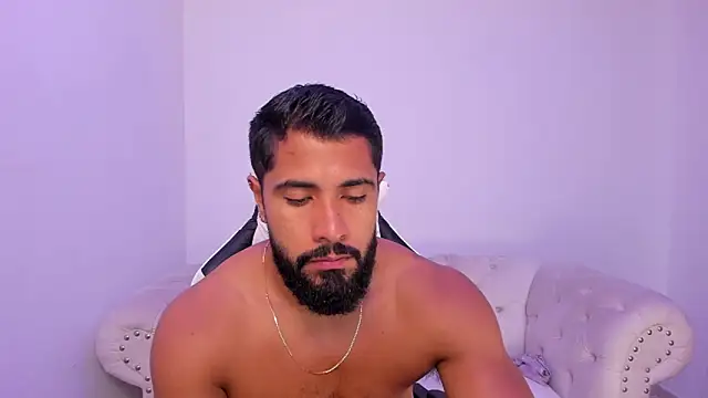 Snapshot of Santiago_huntt chatting on 20, 12, 2025 Santiago huntt online show from 20, 12, 2025