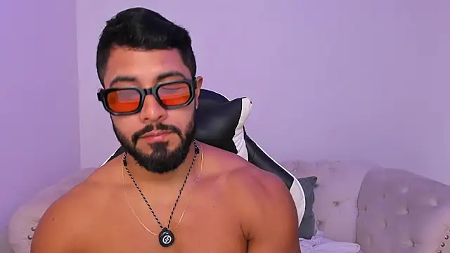 Santiago huntt online show from 4, 4, 2026