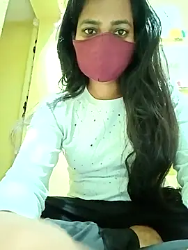 Snapshot of Pooja_cut chatting on 1, 3, 2025 Pooja cut online show from 1, 3, 2025