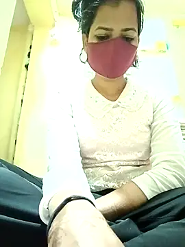 Snapshot of Pooja_cut chatting on 8, 3, 2025 Pooja cut online show from 8, 3, 2025