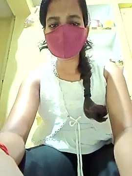 Snapshot of Pooja_cut chatting on 11, 9, 2025 Pooja cut online show from 11, 9, 2025