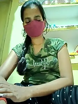 Snapshot of Pooja_cut chatting on 14, 9, 2025 Pooja cut online show from 14, 9, 2025