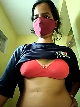 Snapshot of Pooja_cut chatting on 24, 10, 2025 Pooja cut online show from 24, 10, 2025