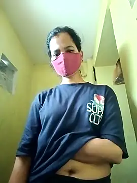 Snapshot of Pooja_cut chatting on 11, 11, 2025 Pooja cut online show from 11, 11, 2025