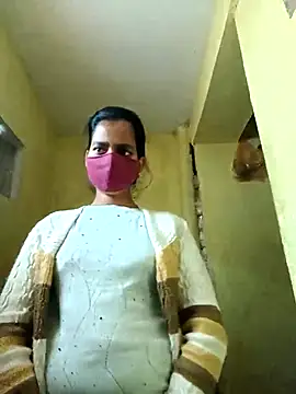 Snapshot of Pooja_cut chatting on 14, 11, 2025 Pooja cut online show from 14, 11, 2025