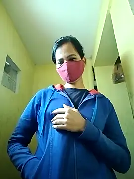 Snapshot of Pooja_cut chatting on 28, 11, 2025 Pooja cut online show from 28, 11, 2025