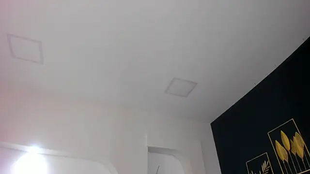 sara  jones gh online show from 26, 11, 2025