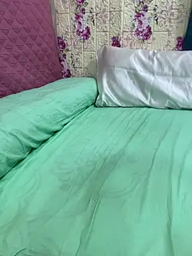 Maya mimi online show from 26, 2, 2025