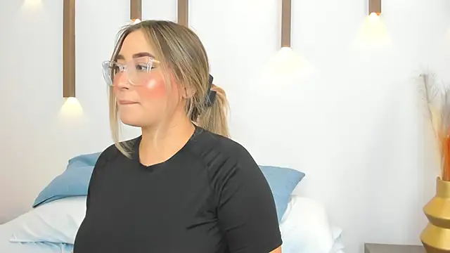 antonella cutie  online show from 15, 3, 2025