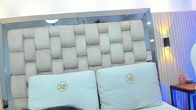 ashlyn parker online show from 10, 2, 2025