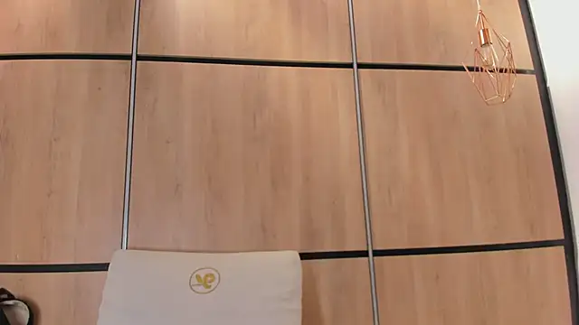 ashlyn parker online show from 25, 2, 2026