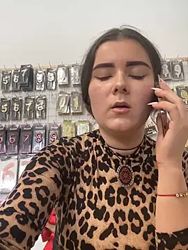 mewKate online show from 20, 5, 2026