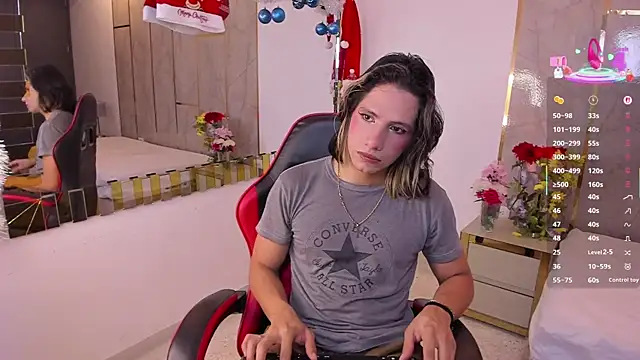 Snapshot of TylerBloom chatting on 18, 12, 2025 TylerBloom online show from 18, 12, 2025