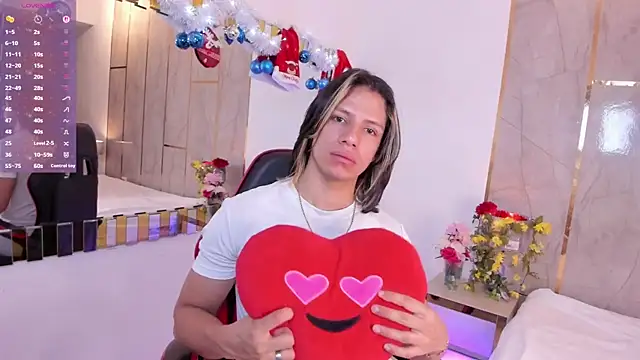 Snapshot of TylerBloom chatting on 22, 12, 2025 TylerBloom online show from 22, 12, 2025