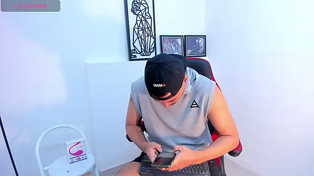 Snapshot of EnriquevillaF chatting on 15, 1, 2025 EnriquevillaF online show from 15, 1, 2025