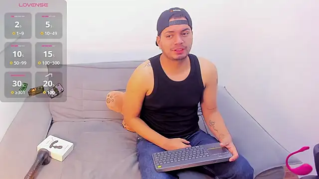 Snapshot of EnriquevillaF chatting on 31, 1, 2025 EnriquevillaF online show from 31, 1, 2025