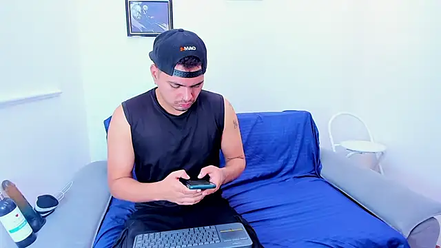 Snapshot of EnriquevillaF chatting on 12, 2, 2025 EnriquevillaF online show from 12, 2, 2025