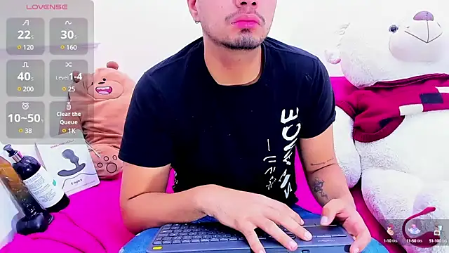 Snapshot of EnriquevillaF chatting on 17, 3, 2025 EnriquevillaF online show from 17, 3, 2025