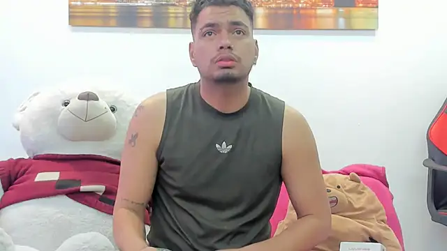 Snapshot of EnriquevillaF chatting on 20, 3, 2025 EnriquevillaF online show from 20, 3, 2025