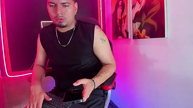 Snapshot of EnriquevillaF chatting on 26, 9, 2025 EnriquevillaF online show from 26, 9, 2025