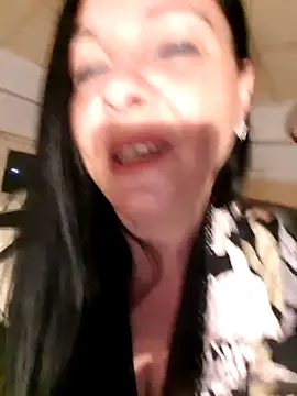 Snapshot of missAmanda69 chatting on 4, 10, 2025 missAmanda69 online show from 4, 10, 2025