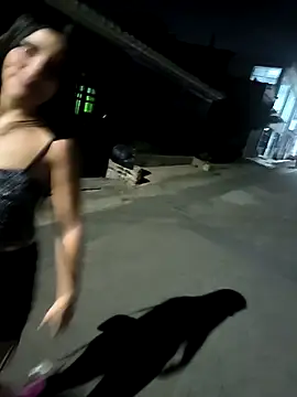 the queen of street online show from 1, 2, 2025