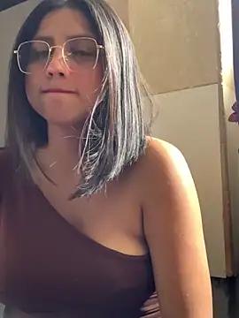 Adrianisx online show from 24, 1, 2025