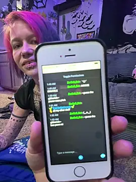 trashbrat online show from 28, 5, 2026