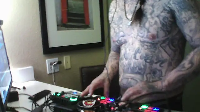 Snapshot of justthetip4209 chatting on 12, 3, 2025 justthetip4209 online show from 12, 3, 2025