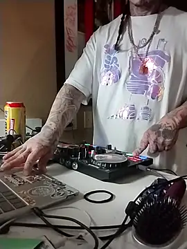 Snapshot of justthetip4209 chatting on 18, 3, 2025 justthetip4209 online show from 18, 3, 2025