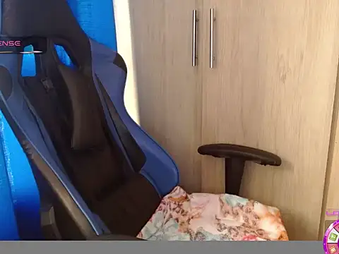 Danielagomez33 online show from 24, 2, 2026