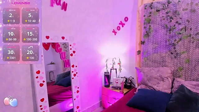 VeronicaOlson  online show from 8, 3, 2025